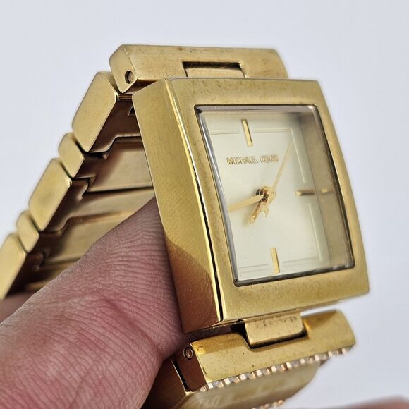 Michael Kors Women's Watch 24MM Gold Dial Gold Bracelet 6" New Battery - Picture 7 of 15